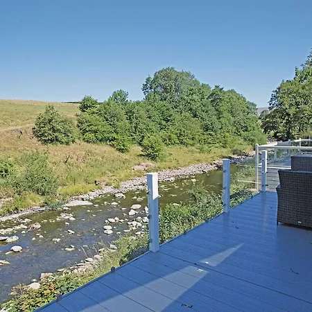 Rivers Edge * Ingleton (North Yorkshire)